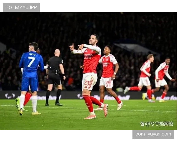 阿森纳领先优势缩至五分 曼城施压让争冠更激烈